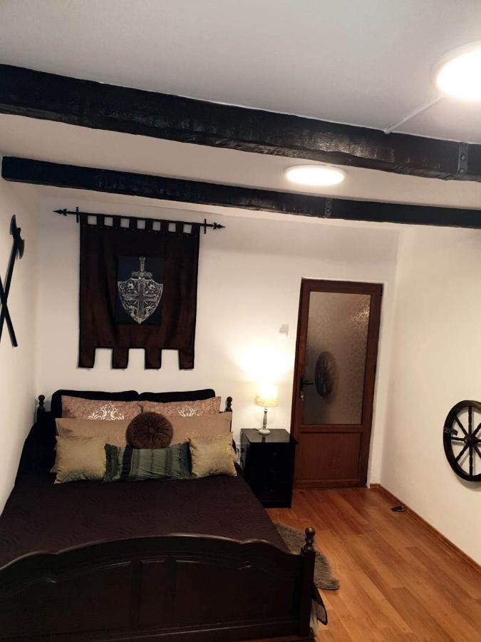 Apartament Medieval Предял Экстерьер фото