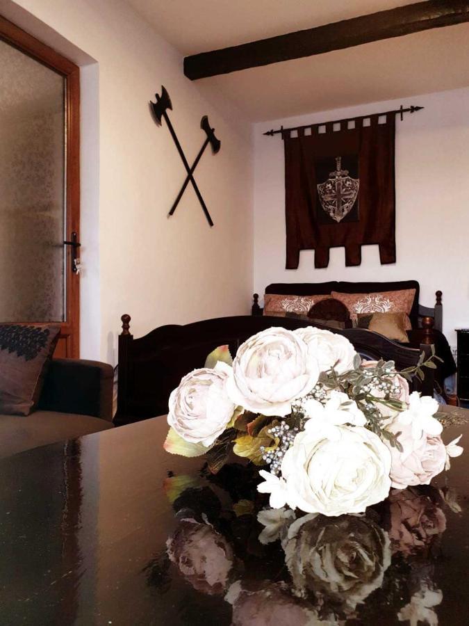 Apartament Medieval Предял Экстерьер фото